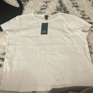 White shirt large